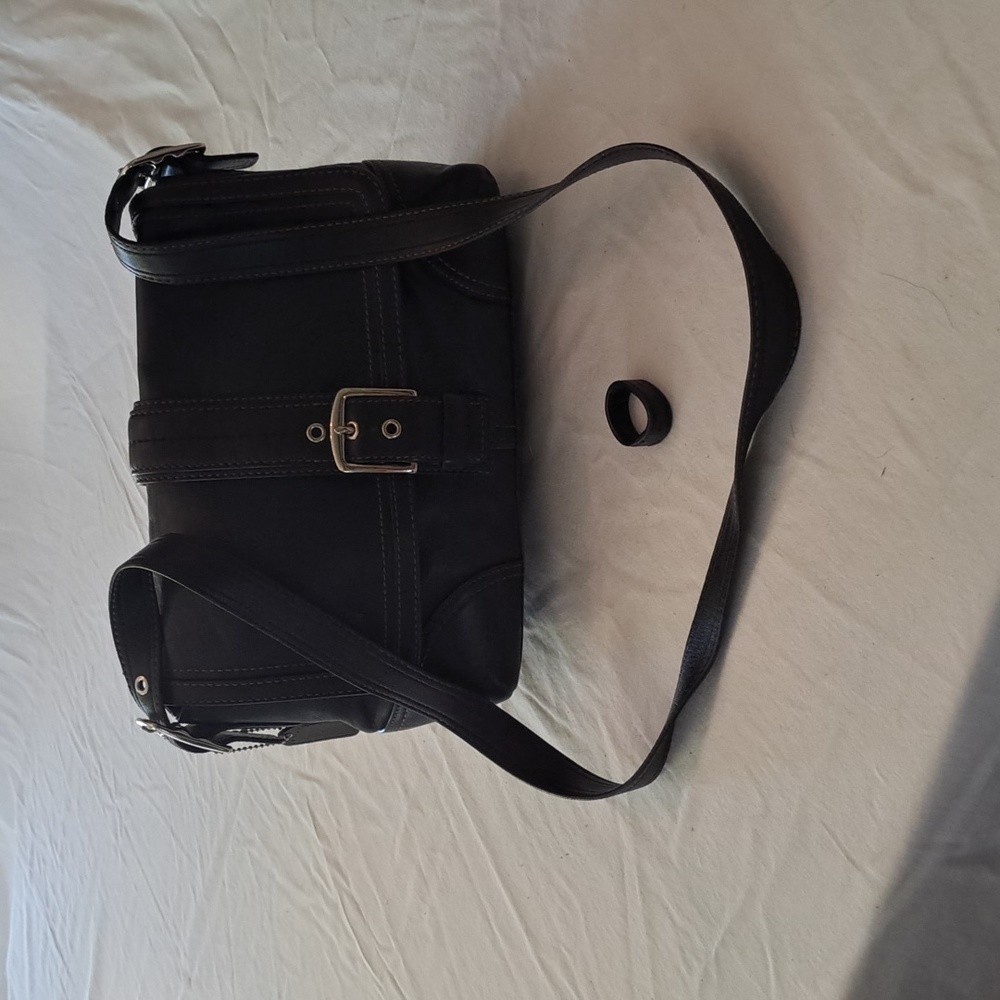 Coach Hamptons Leather Flap in Black